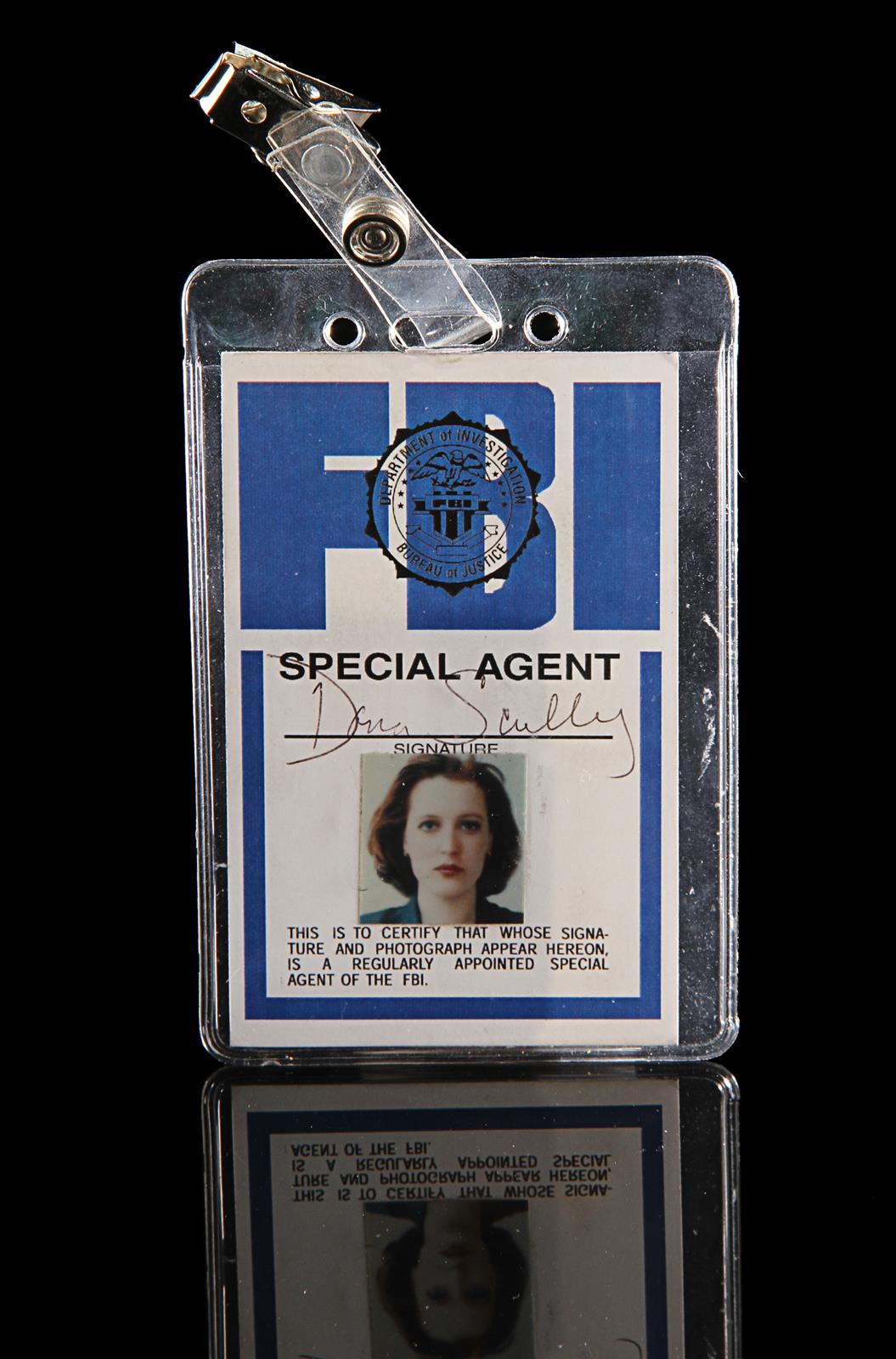THE X-FILES (1993-2002) - Dana Scully's (Gillian Anderson) FBI ID Badge ...