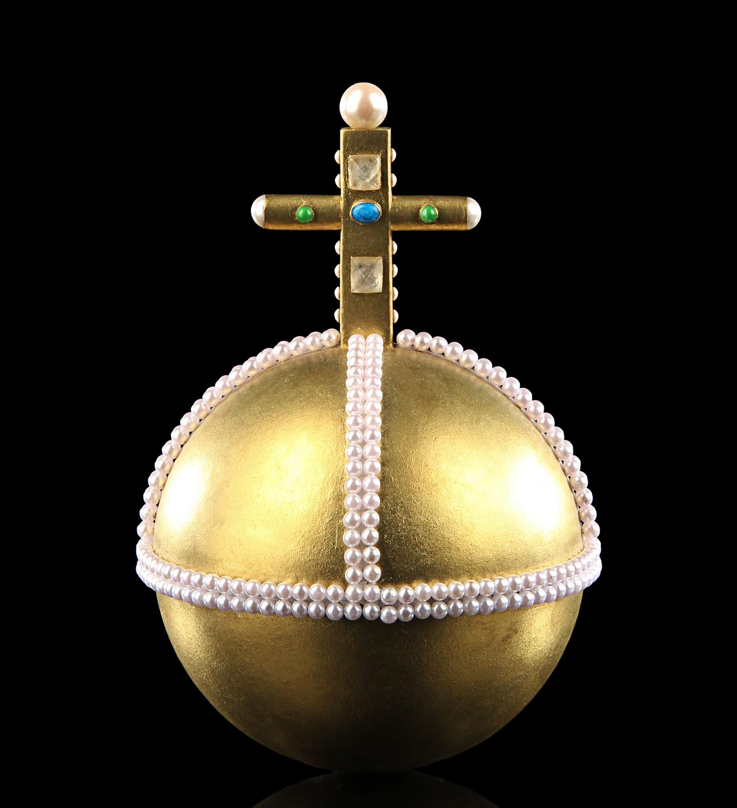 MONTY PYTHON AND THE HOLY GRAIL (1975) Replica Holy Hand Grenade A