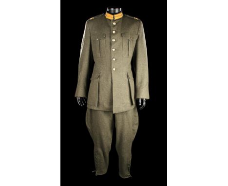 MICHAEL COLLINS (1996) - Michael Collins’ (Liam Neeson) Irish National Army Uniform Michael Collins’ (Liam Neeson) Irish Nati