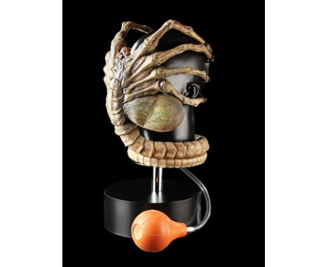 ALIEN VS. PREDATOR (2004) - Special Effects Facehugger A Facehugger from Paul W.S. Anderson’s sci-fi action film AVP: Alien v