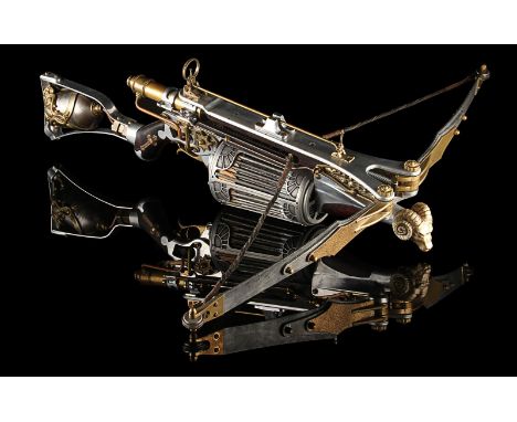 VAN HELSING (2004) - Van Helsing's (Hugh Jackman) Hero Functioning Crossbow Van Helsing's (Hugh Jackman) hero crossbow from S