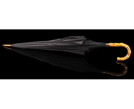 DARK SHADOWS (2012) - Barnabas Collins' (Johnny Depp) Parasol Barnabas Collins' (Johnny Depp) parasol from the comedy Dark Sh