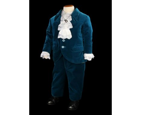 AUSTIN POWERS IN GOLDMEMBER (2002) - Mini Me's (Verne Troyer) Blue Velvet Costume A costume worn by Mini Me (Verne Troyer) in