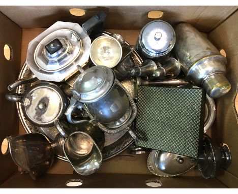 A mixed box of plated items, to include cocktail shaker, teapot, various other tea wares, salts, lidded bonbon dish with blue