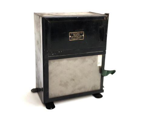A Kodak Ltd Wratten Safelight Lamp series OA 
