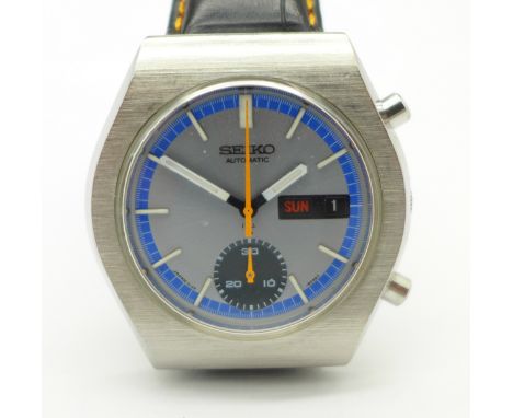 A stainless steel Seiko automatic day/date chronograph wristwatch, 6139-8029
