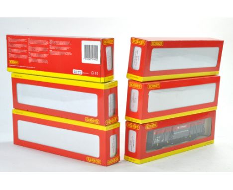 Model Railway comprising Hornby 00 Gauge selection of rolling stock. Appears excellent and unused. 