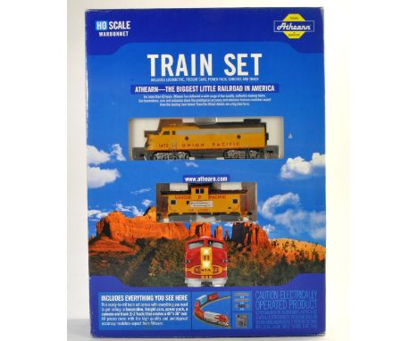 Model Railway comprising Athearn HO Warbonnet Train Set. Appears excellent and unused. 
