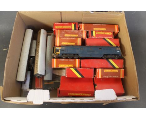 A COLLECTION OF BOXED AND LOOSE HORNBY '00' GAUGE RAILWAY ITEMS, to include a 0-6-0 Tank Engine GWR 2744, rolling stock and c