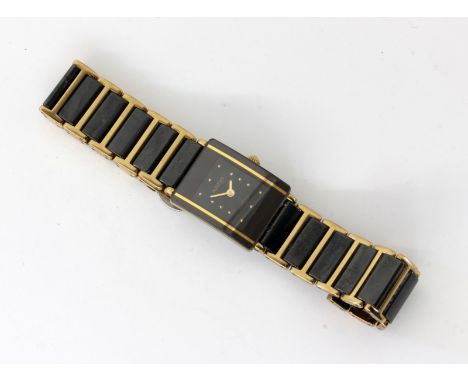 RADO DAMENARMBANDUHRHigh-Tech Keramik und vergoldeter Edelstahl, Schliesse Titanium. verschraubter Boden, Saphirglas. Quarzwe
