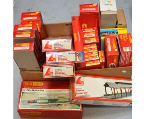 Tri-ang, Hornby Vollmer and Lima H0/00 gauge boxed buildings, accessories, trackside scenery etc, all boxed.