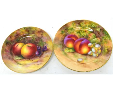 Royal Worcester; two porcelain plates painted with fruits by Edward Townsend, diameters 17 and 15.5cm, date codes for 1924 an