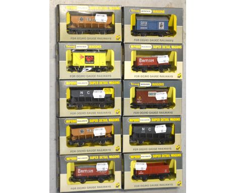 Tri-ang Wrenn H0/00 gauge rolling stock comprising two W5056 hopper wagons, two W5035 hopper wagons, two W5069 British Soda w