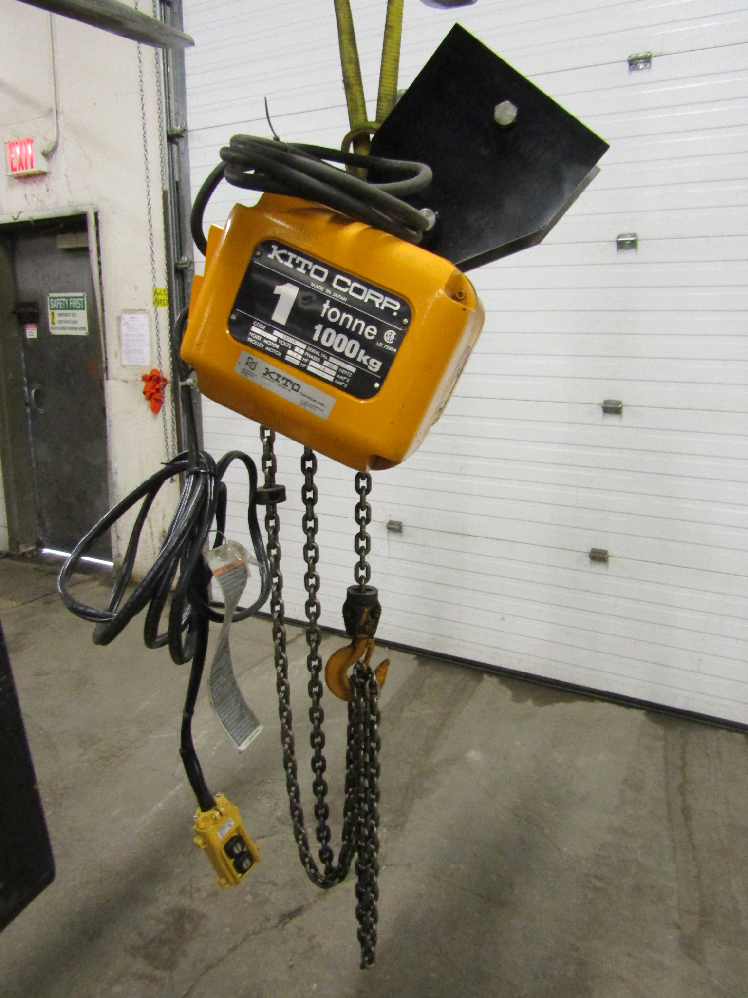 Kito 1 Ton Electric hoist with trolley and pendant controller