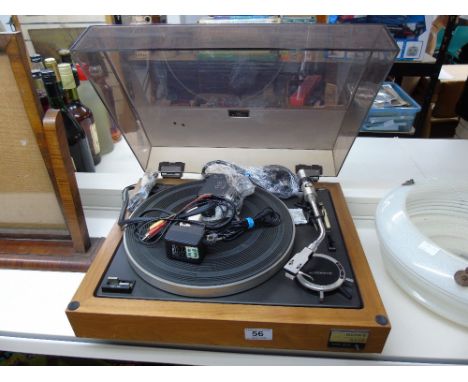 SONY 5520 RECORD PLAYER