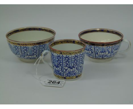 3 PIECES OF ROYAL LILY PATTERN ROYAL WORCESTER FLIGHT PERIOD CIRCA 1775 