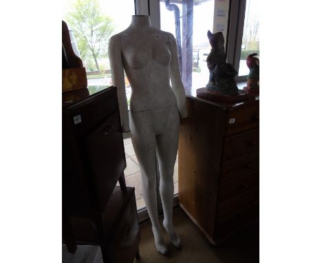 VINTAGE HEADLESS MANNEQUIN