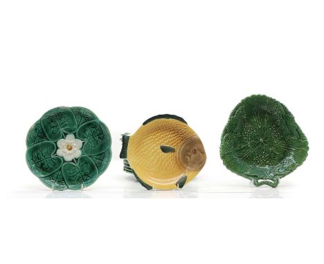 Majolica plates  five Crown Devon fish plates, with moulded decoration, printed marks, 23cm long, five Copeland green glazed 