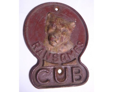 Vintage Ransoms Club cast iron tractor plate, H: 13 cm