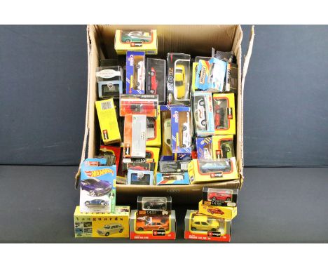 Around 80 boxed / carded / cased diecast models to include Burago, Vanguards, Mattel Dinky, Oxford Diecast, Maisto, Hot Wheel