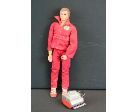 Unboxed Kenner Six Million Dollar Man action figure with original clothing with Six Million Dollar Man Engine Block, in gd ov