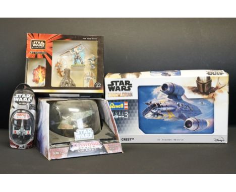 Star Wars - Four boxed Star Wars related items to include Revell The Mandalorian 1/72 scale  Razor Crest model kit, 2 x Titan