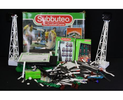 Collection of Subbuteo to include boxed sets, accessories and scenery to include The Football Game Club Edition, 63000 Arsena