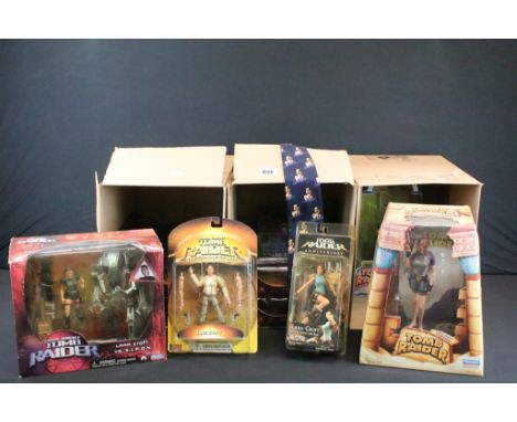 13 Boxed / carded Tomb Raider action figure sets to include 10 x Playmates (2 x 72001 Lara Croft In Wet Suit, 72003 Area 51, 