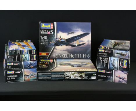 Nine boxed and unbuilt Revell 1/48 scale aviation plastic model kits to include 6 x Level 5 models to include models 03915, 0