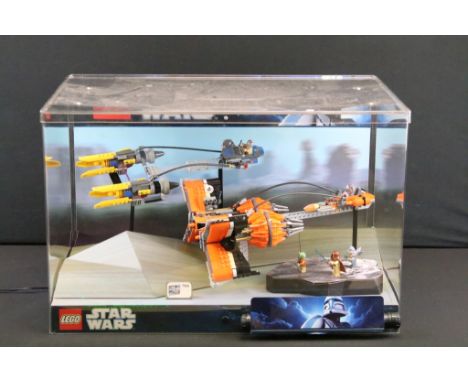 Lego - Lego Star Wars point of sale advertising shop display featuring set 7962, contained within original trade box (Fully a