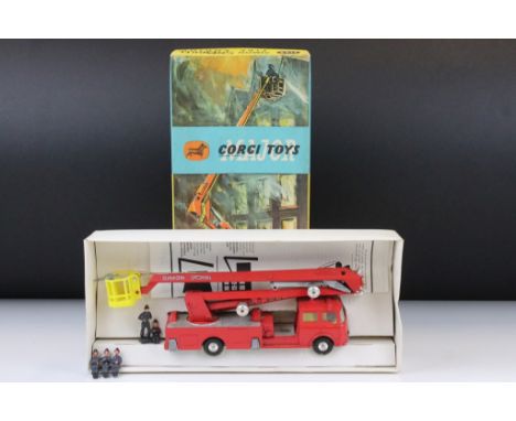 Boxed Corgi Major 1127 Simon Snorkel Fire Engine diecast model, diecast showing paint chips but gd overall, with instructions