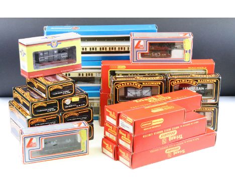 29 Boxed OO gauge items of rolling stock to include 11 x Palitoy Mainline, 3 x Airfix, 12 x Hornby / Triang, 2 x Lima and 1 x