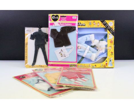 Five carded Pedigree Sindy / Patch outfits to include 4 x Mix n' Match Fashions (44332, 44329, 44176 &amp; 44174) and a Patch