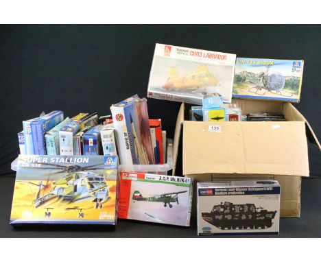 Around 38 boxed 1/72 plastic model kits to include 6 x Aoshima, 7 x Italeri, 7 x Airfix, Hobby Boss, Revell, ICM, AZ Models e