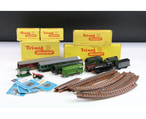 Collection of Triang TT gauge model railway to include 3 x locomotives, boxed T34 Engine Shed, track etc 