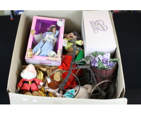 Collection of teddy bears / soft toys to include 3 x Annette Funicello Collectible Bear Co (featuring Faith - ltd edn (boxed)