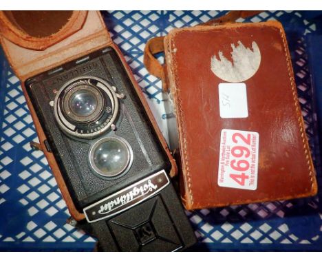 Two antique Voightlander TLR cameras. UK P&amp;P Group 2 (£20+VAT for the first lot and £4+VAT for subsequent lots) 