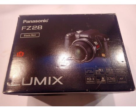 Panasonic Lumix FZ28 digital camera, boxed. UK P&amp;P Group 1 (£16+VAT for the first lot and £2+VAT for subsequent lots) 