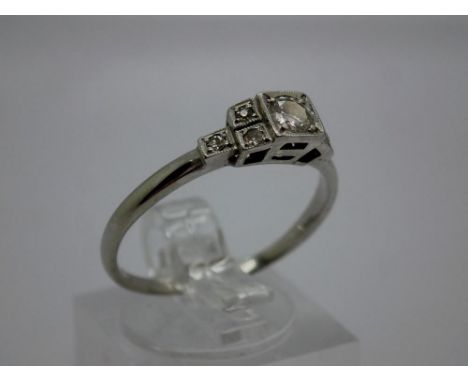 18ct white gold platinum set Art Deco diamond ring with diamond shoulders, size Q, 2.5g. UK P&amp;P Group 0 (£6+VAT for the f