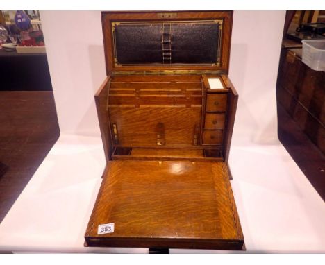 Victorian oak writing slope with tooled leather fitted interior, appears in excellent condition, 43 x 20 x 31 cm. UK P&amp;P 