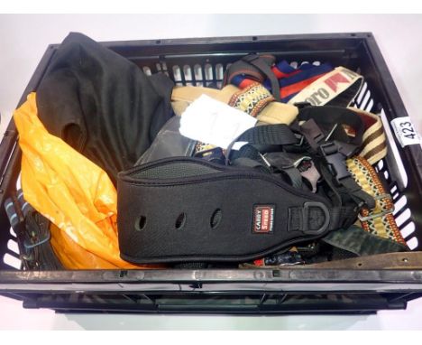 Large quantity of camera neck straps and film changing bags. UK P&amp;P Group 3 (£30+VAT for the first lot and £8+VAT for sub
