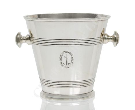 AN ORIENT LINE ICE PAIL constructed in plated metal with stud handles, ribbed decoration and motive to front, raised drainer 