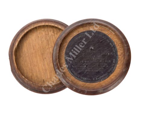 A TÉMÉRAIRE TREEN TABLE SNUFF BOX, CIRCA 1838 turned from Téméraire oak with plain sides, the lid with period label issued by