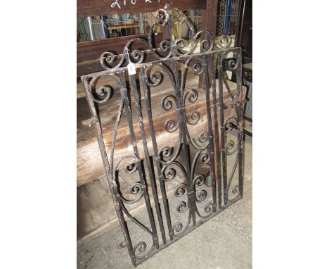 Cast iron scroll decorated gate. (B.P. 24% incl. VAT)