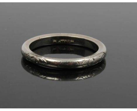 Platinum wedding ring.  Size L½ CONDITION REPORT Total gross weight approximately 5.2 grams