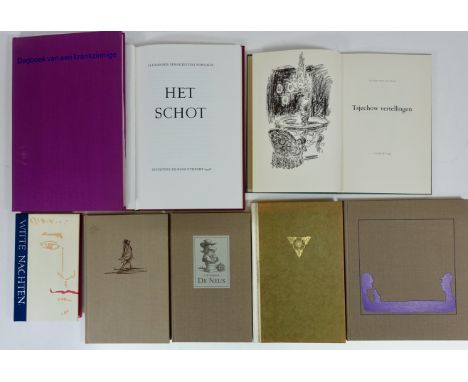 STICHTING DE ROOS, UTRECHT -- GOGOL, N. De mantel. Vert. d. A.G. Schot. 1946. W. 6 ill. by P. Spier. Dec. gilt h. vellum. -- 
