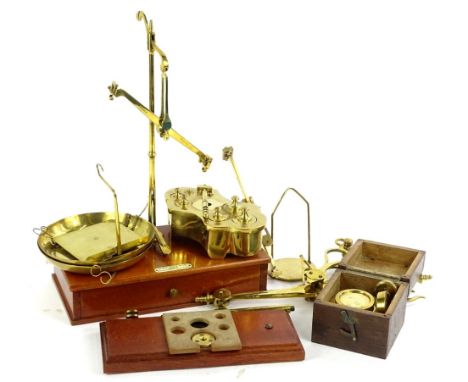 Various sets of scales, to include a mahogany and brass set bearing plaque for De Grave, Short &amp; Co Ltd. etc.