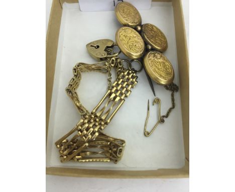 A 9ct brooch and gate bracelet