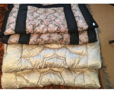 Two pairs vintage single quilts