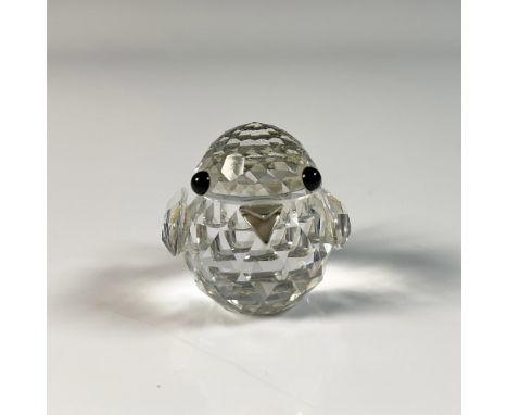 Adorable sparrow figure crafted from clear crystal with intricate cut design. Swarovski swan mark. This item includes an orig